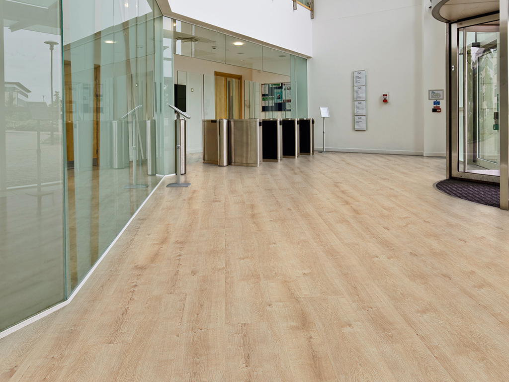 F&F Tesco Offices - Hatfield Business Park, Hatfield, United Kingdom. Architect: unknown, 2014. Entrance lobby.