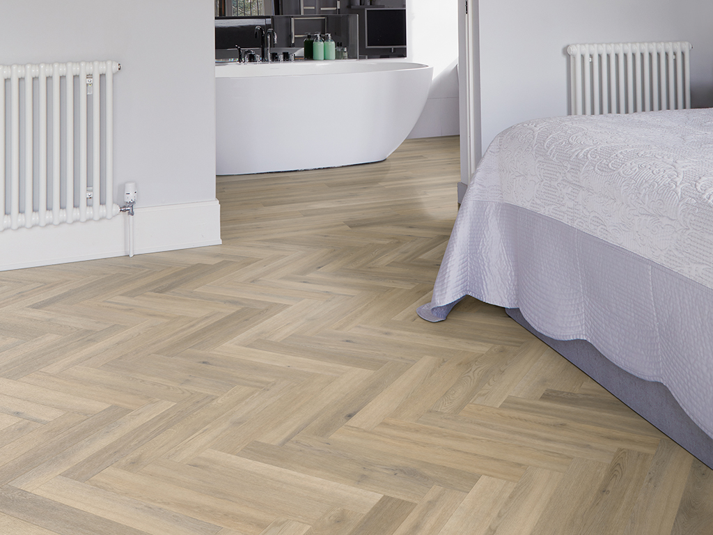 Camaro_LPQ2257 Naked Blond Oak Large Parquet_Ensuite (new)_1024x768px