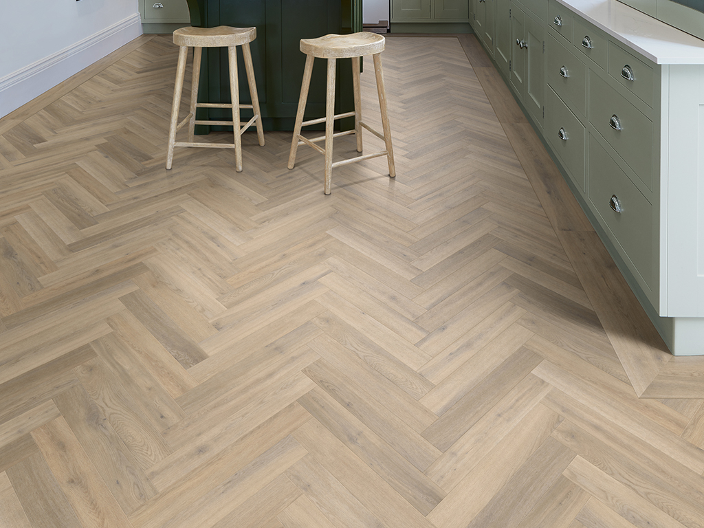 Camaro_LPQ2257 Naked Blond Oak Large Parquet_Kitchen_COVER (new with GRADIENT)_1024x768px