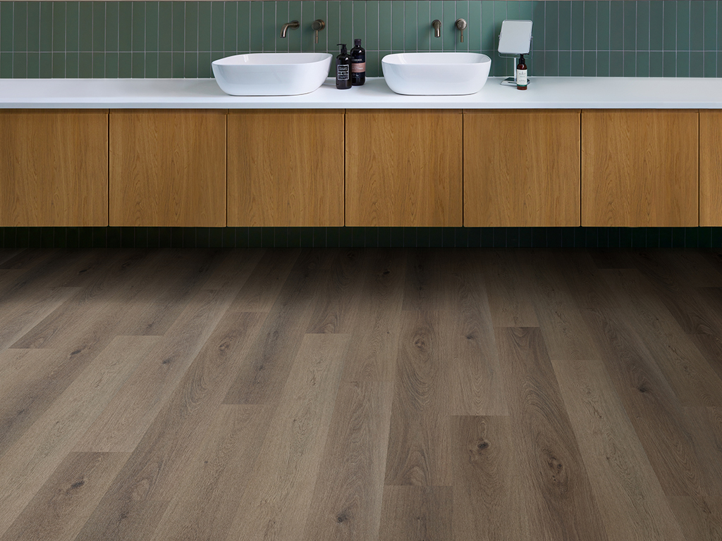 Colonia_4391 Bowland Oak_Bathroom_1024x768px