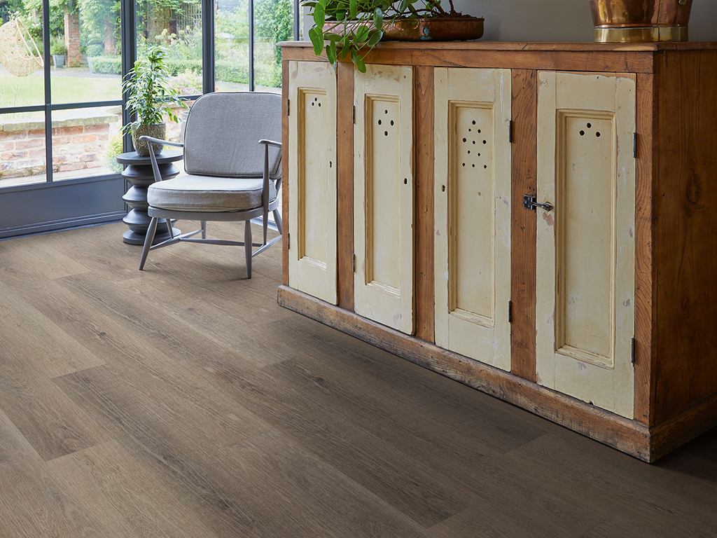 Colonia_4391 Bowland Oak_Cabinet_1024x768px