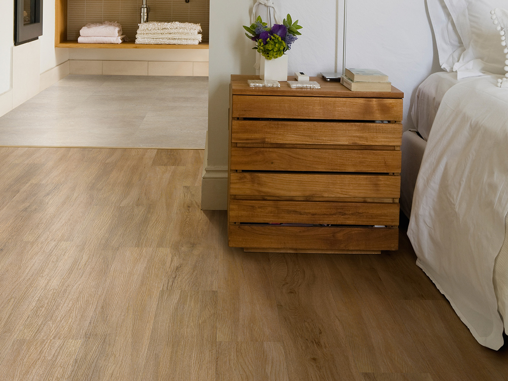 Colonia_4435 English Oak_4537 Fossil Limestone_Bedroom_1024x768px