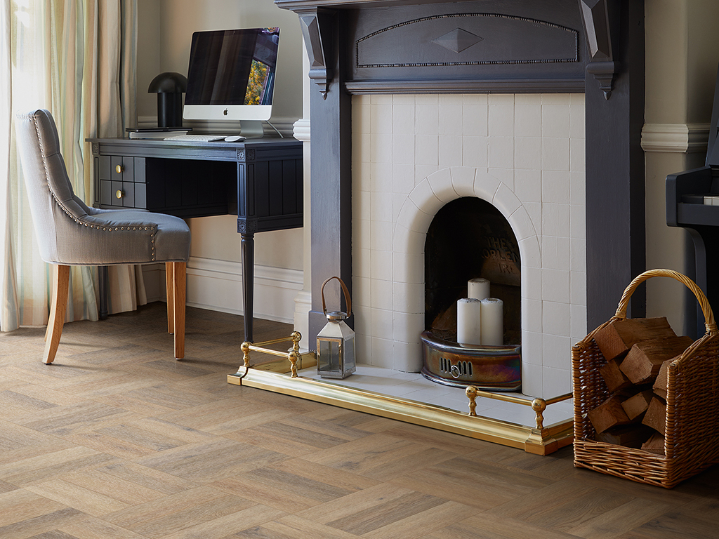 Colonia_4644 Village Oak Small Parquet_Fireplace_1024x768px