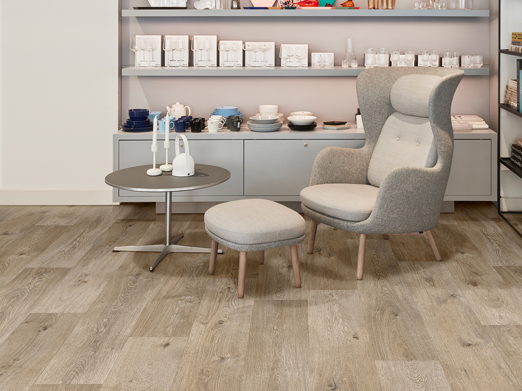 Expona Flow PUR_Stone_9672 Ridge Oak_Retail_1024x768px