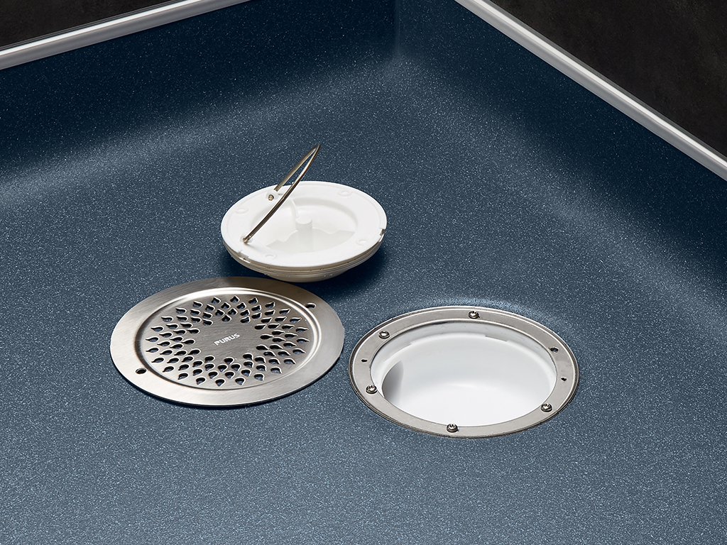 Polysafe Quattro PUR_5771 Deep Lagoon_Drain Components_1024x768px