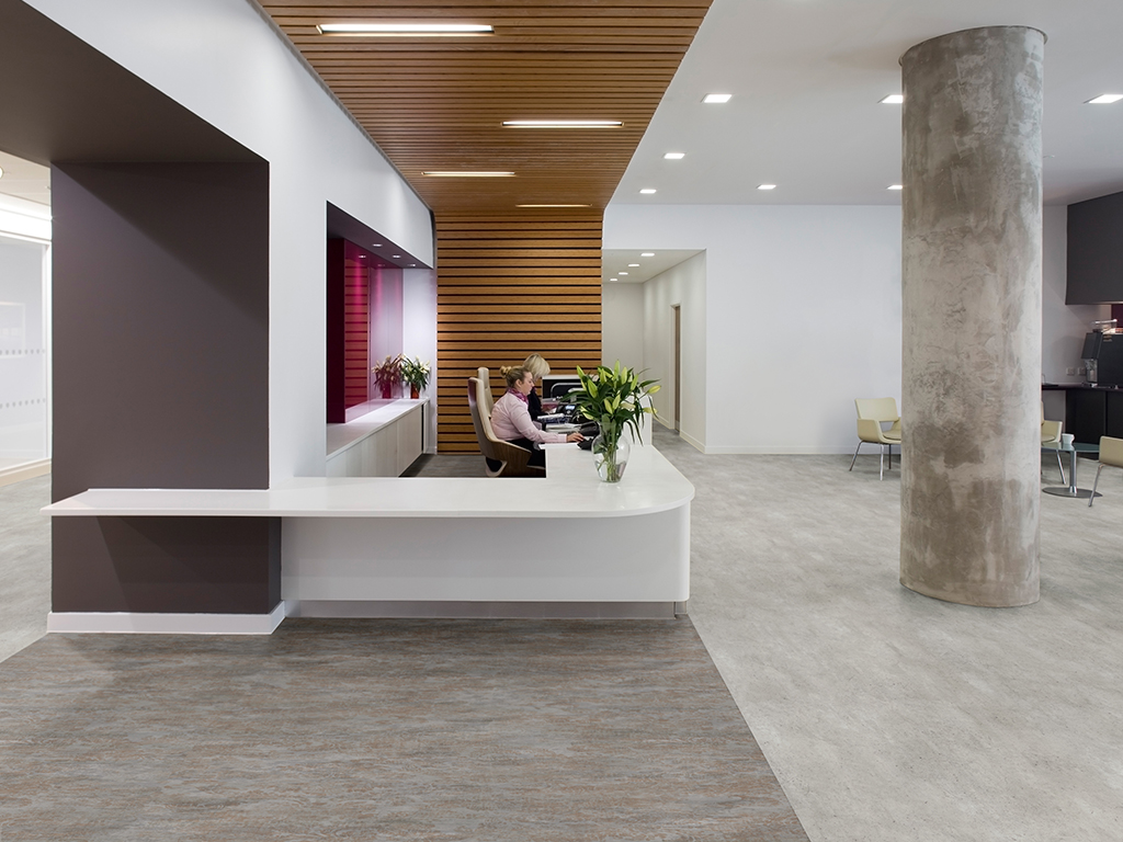 Montefiore Hospital, Brighton and Hove, United Kingdom. Architect: Nightingale Associates, 2012. Interior view of reception area.