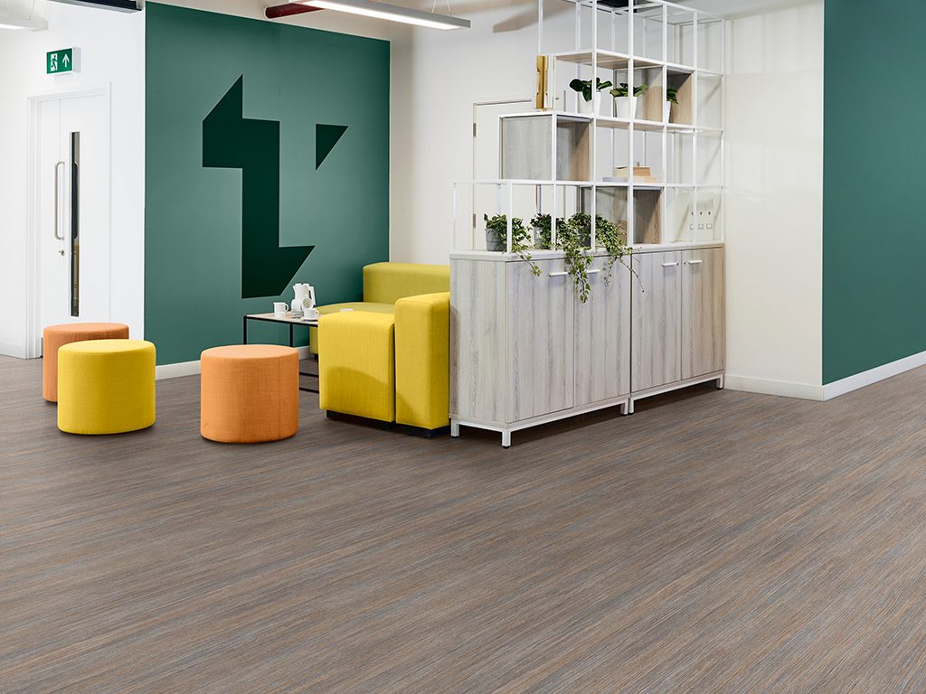 Silentflor_9986 Autumn Rain_OFFICE_1024x768px