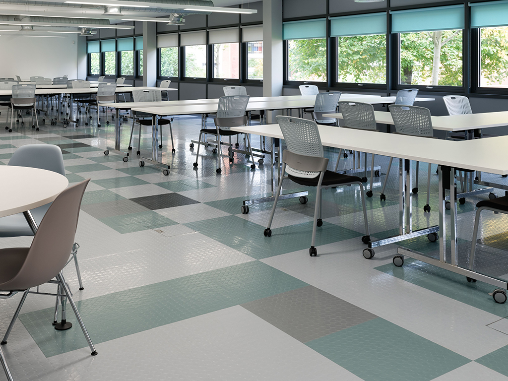 Noppe Stud_013 Limestone Green_014 Steel_101 Black Coal_129 Mercury_Loughborough University_Keith Green Building_01_1024x768px